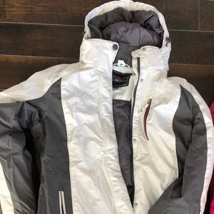 Nice winter coat with zip in liner